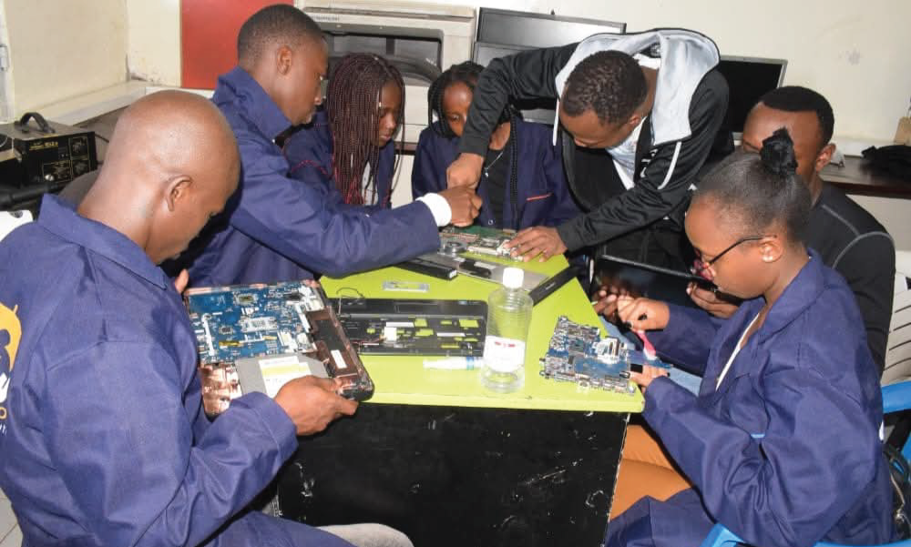 Franky's Foundation practical electronics training
